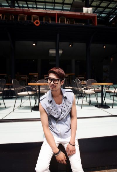 แฟชั่น เสื้อกั๊ก สำหรับ หนุ่มๆอบอุ่น