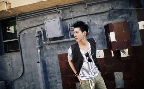 แฟชั่น เสื้อกั๊ก สำหรับ หนุ่มๆอบอุ่น