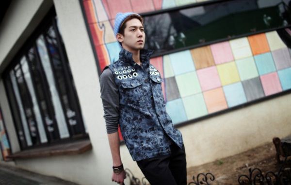 แฟชั่น เสื้อกั๊ก สำหรับ หนุ่มๆอบอุ่น
