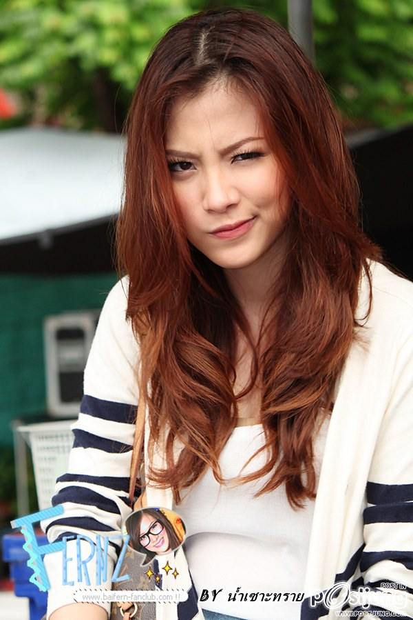 ใบเฟิร์น พิมพ์ชนก ใบเฟิร์น กองถ่ายลูกไม้หลากสี