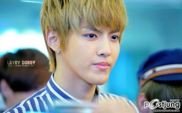 kris EXO-M Going to Taiwan