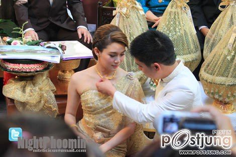 เจ้าสาวแสนสวยในชุดไทย