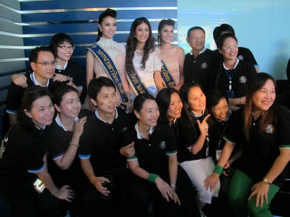 นางสาวไทย ๒๕๕๕ และรองทั้งสอง ร่วมงานเลี้ยง วปส.รุ่นที่ 2
