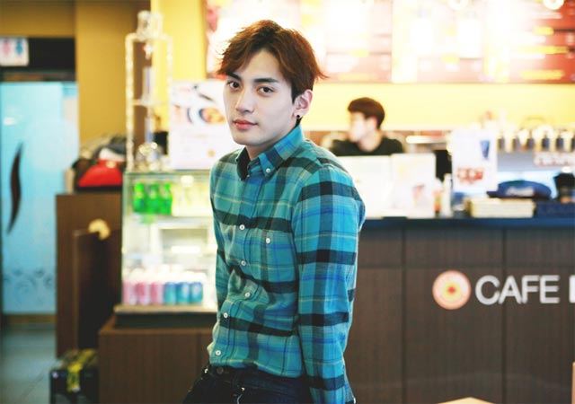 แฟชั่น เสื้อเชิ้ตเท่ๆ สำหรับ หนุ่มๆ