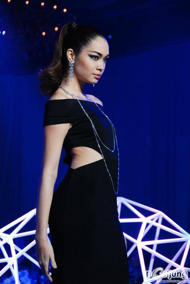 ประมวลภาพ ฉลอง 25 ปี มิสทิน เปิดตัวแป้งตลับต้นแบบประดับเพชร แพงที่สุดในโลก!