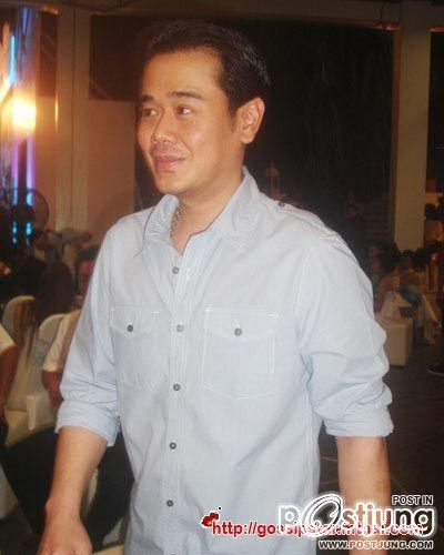 พิ้งค์กี้ โวย ปัญญาอ่อน คนเม้าท์ควง เป๊ก ดูหนัง