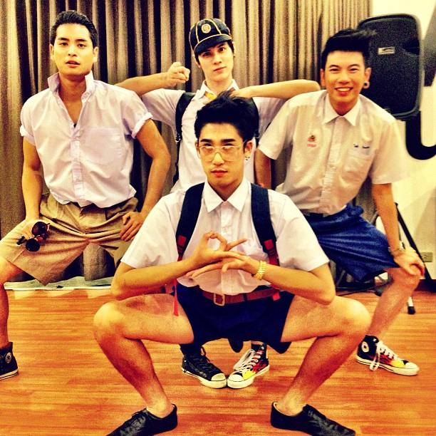 ปั้นจั่น กวิน อิ่มอโนทัย