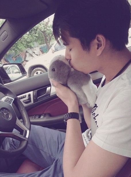 ปั้นจั่น ไม่หล่อเวอร์แต่มีเสน่ห์