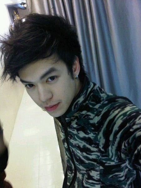 แม็ค วีรดนย์ หวังเจริญพร