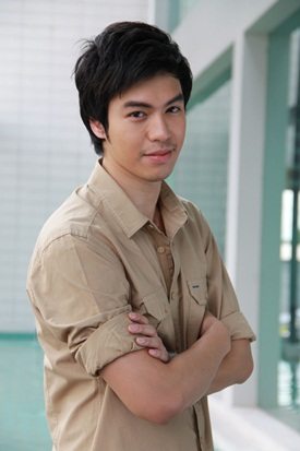 แม็ค วีรดนย์ หวังเจริญพร