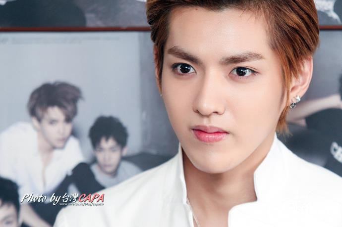 kris EXO M's Kris Heading Back To Korea