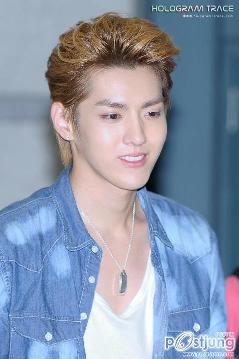 kris EXO M's Kris Heading Back To Korea