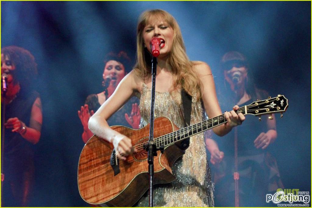 Taylor Swift ภาพล่าสุดไปโชว์จัดเต็มที่ Rio de Janeiro บราซิล !!