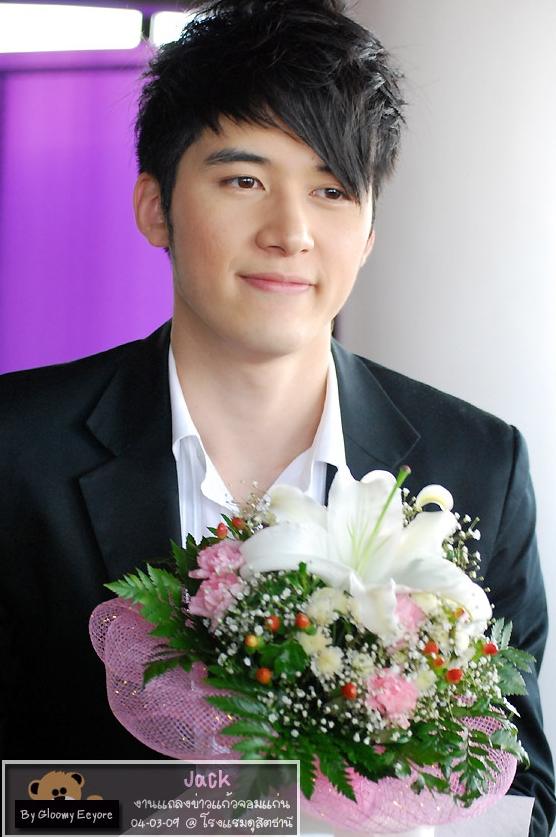 แจ็ค เมธัส หน้าใสอะ!!!!