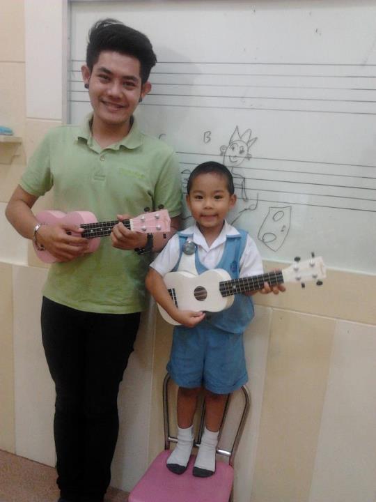 เก่ง ธชย The voice ครูอนุบาล เด่นหล้า...