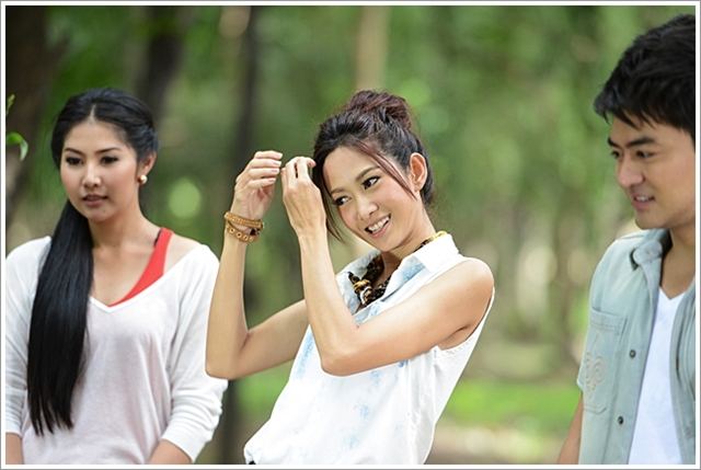 อยู่ห่างๆอย่างห่วงๆ " ธัญญ์-ยุ้ย" หวานเล็กๆกลางกอง"ป่านางเสือ2