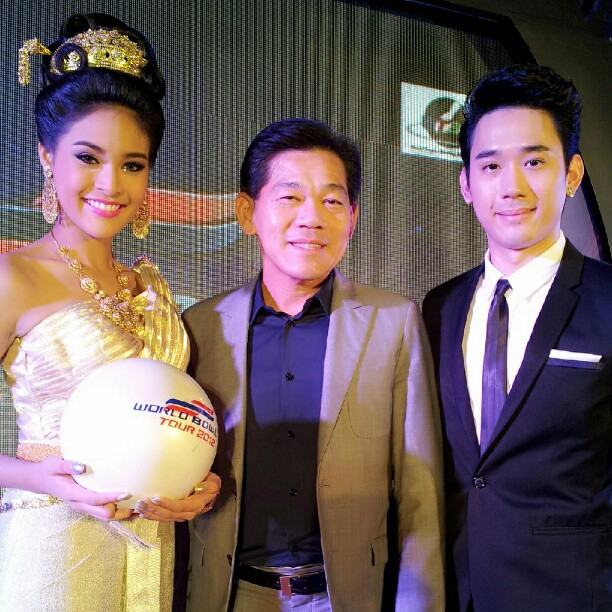 ฝนทิพย์เธอใส่ชุดไทยสวยมาก