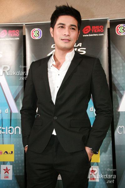 โฬม พัชฏะ นามปาน