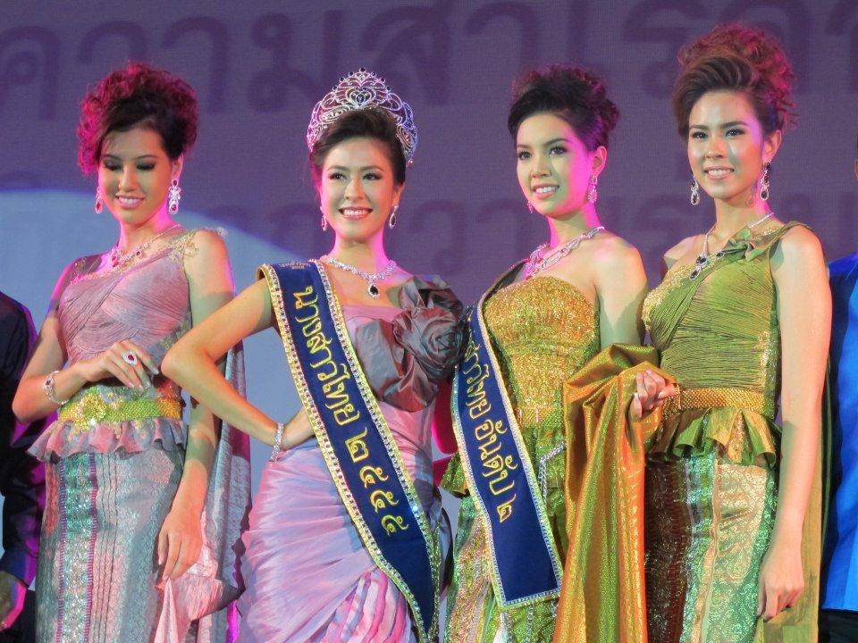 งานมัดหมี่ไหมไทย..สายใยชนบท