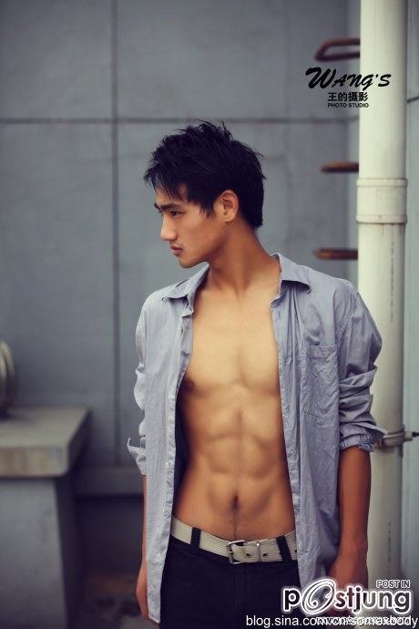ถอดโชว์เรือนร่าง 09