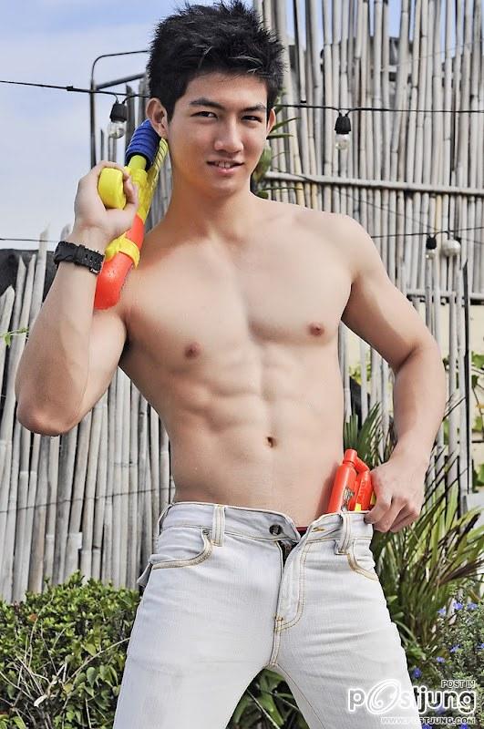 ถอดโชว์เรือนร่าง 16