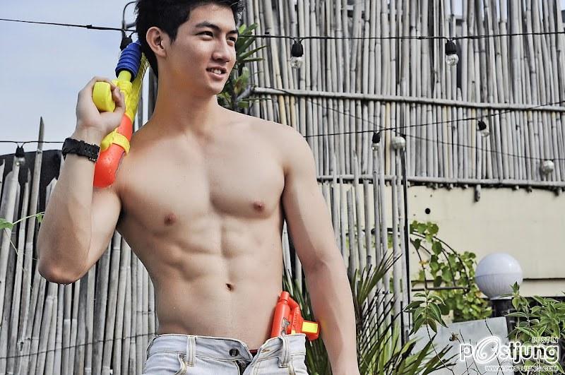 ถอดโชว์เรือนร่าง 16