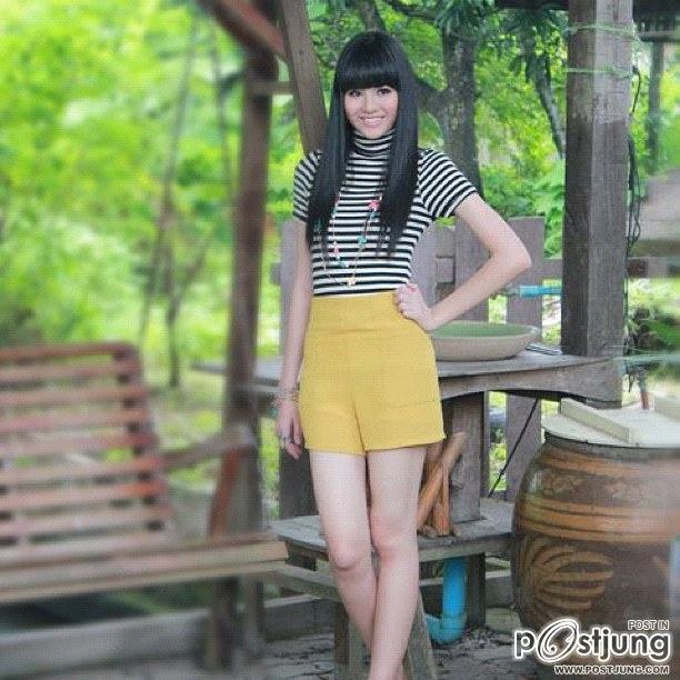 แอปเปิ้ล The Star 7 ขาว หุ่นดี  ขาสวย+ขายาว ม๊วกกกก