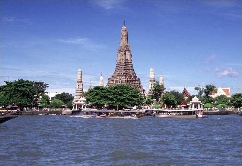 วัดอรุณราชวรารามราชวรมหาวิหาร