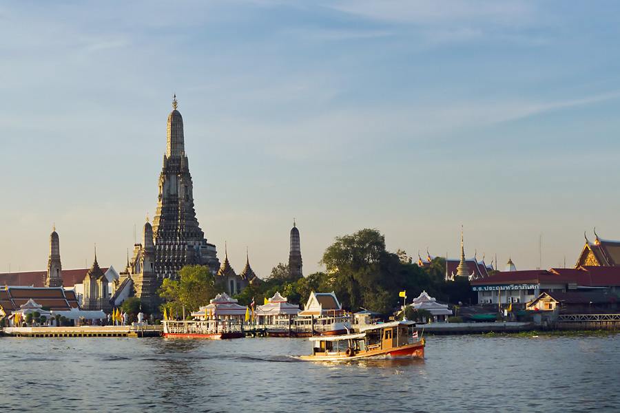 วัดอรุณราชวรารามราชวรมหาวิหาร