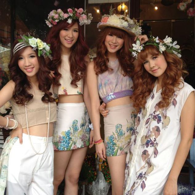4 สาวขายาววง  Olives  ควง ตูมตาม ร่วม feat เพลงใหม่  'แพ้คนขี้เหงา'