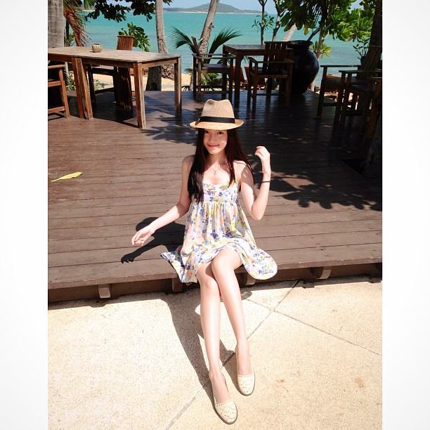 แพมแพม ดาราธิป ขาเธอสวยมาก สวยทั้งขา หุ่นและหน้าตา