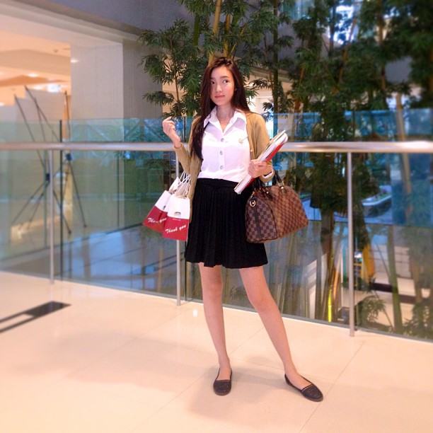 แพมแพม ดาราธิป ขาเธอสวยมาก สวยทั้งขา หุ่นและหน้าตา