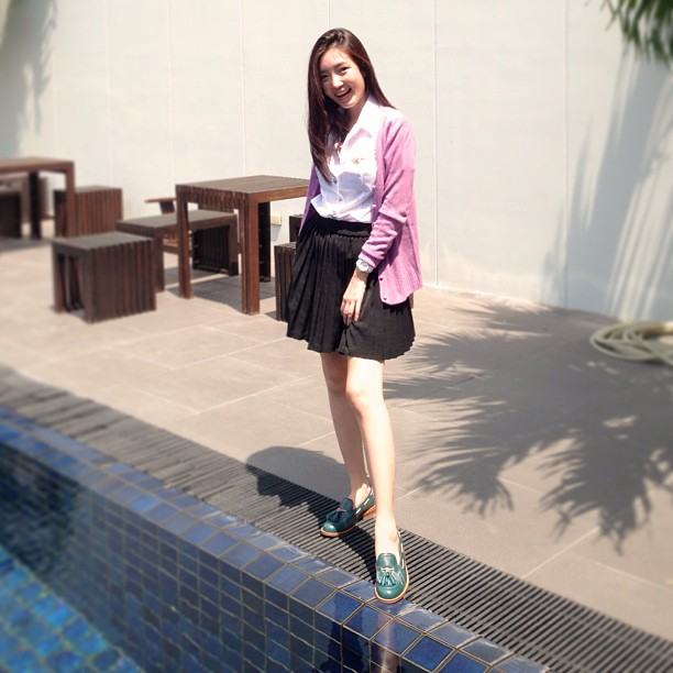 แพมแพม ดาราธิป ขาเธอสวยมาก สวยทั้งขา หุ่นและหน้าตา