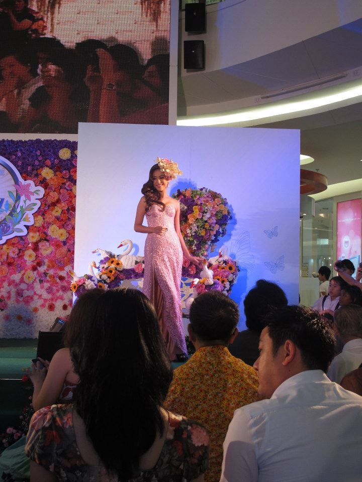 งานครบ 2 ปีสุพรีมคอมเพล็กซ์