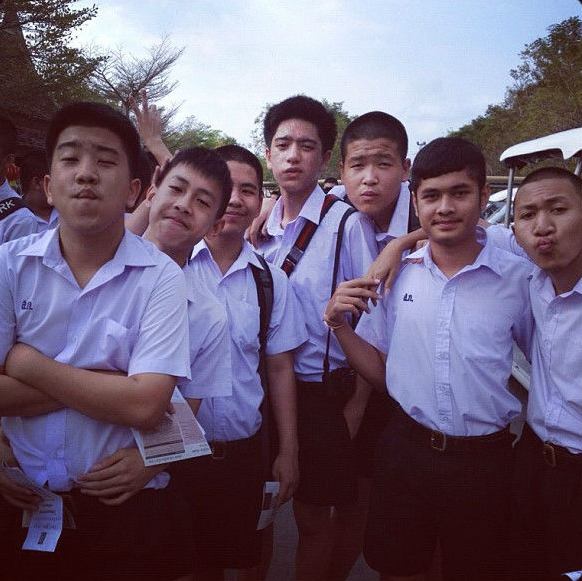 อาชวิน อยู่บำรุง llll