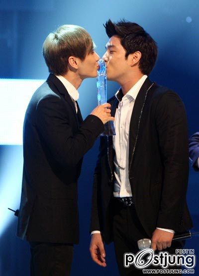 มุขเด็ดยังมีได้อีก! 4 ตุลานี้.. สนุกสั่งลา 'อีทึก' ก่อนเข้ากรมฯ กับ Super Junior เวอร์ชั่นเต็ม 10 คน