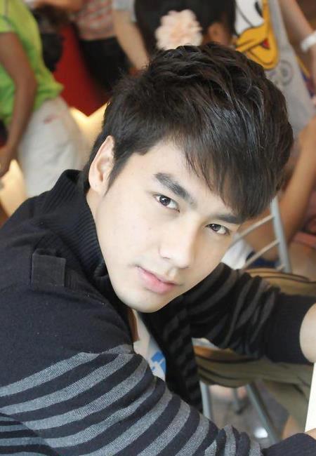 เพ็ชร ธกฤต