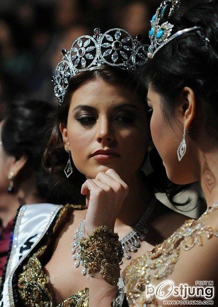 สเตฟาเนีย เฟอร์นันเดซ Miss Venezuela ผู้มีใบหน้าคลาสสิค