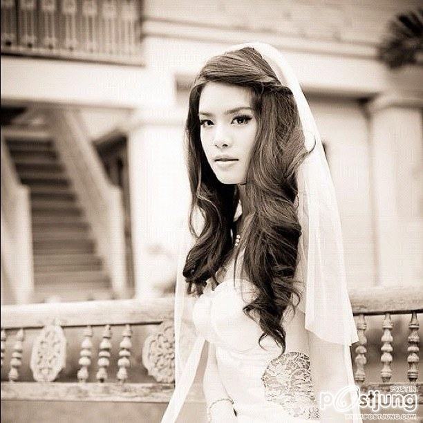 เกรซ ขาว สูง สวย
