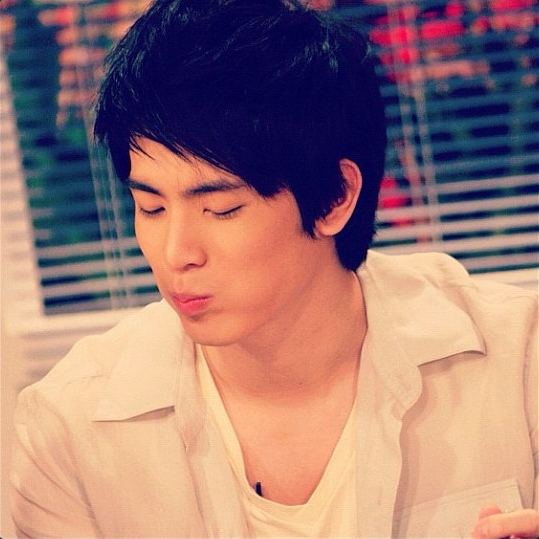 สนจากอินสตาแกรม
