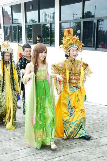 เต้ย สมัยเอ๊าะ
