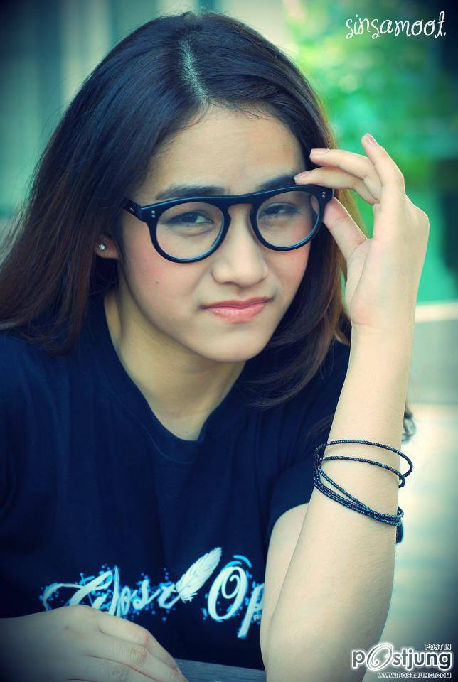 น้ำตาล เดอะสตาร์ 5 ขาว สวย น่ารัก