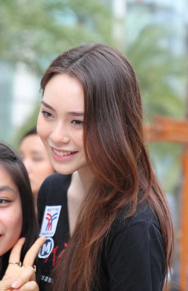 ใหม่ กับ นุช คุณชอบแบบไหน สวยกินกันไม่ลงจริงๆ