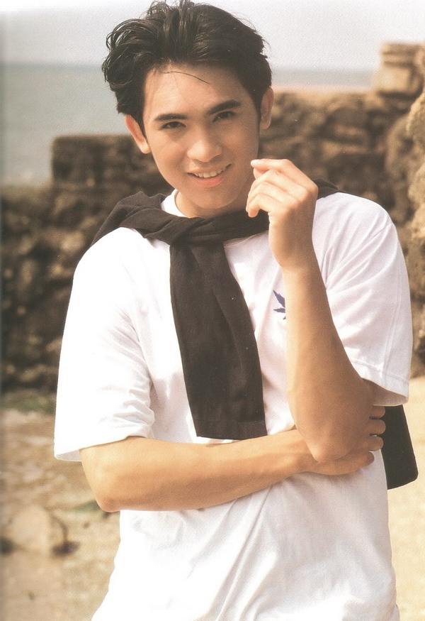 คุณยังจำอดีตพระเอกช่องเจ็ดคนนี้ได้หรือเปล่า