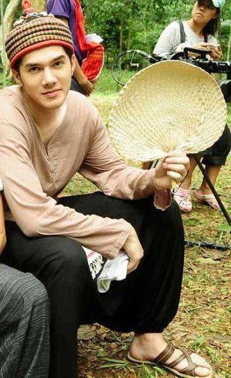 มิกค์ ทองระย้า