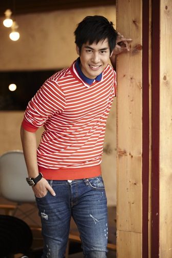 นาว-พีรกานต์ @ คลีโอ 50หนุ่มโสดในฝัน 2012