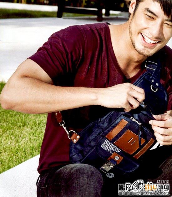 บอย-ปกรณ์@MEN'S HEALTH vol. 6 no. 73 October 2012