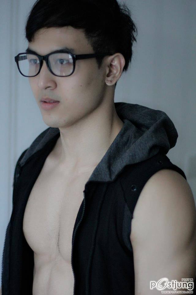 พี่ป๋อง พ่อค้าแซ่บ By มุตตา