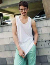 แฟชั่น เสื้อกล้าม คลายร้อน ของหนุ่มๆ