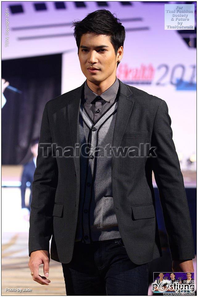 พี่ไมค์ เด็กขอนแก่น หล่อ หุ่นดี By มุตตา